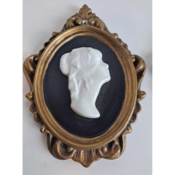 Vintage Oval Cameo Wall Plaques - Mother & Daughter Handcrafted With Gold Painte - Picture 7 of 8